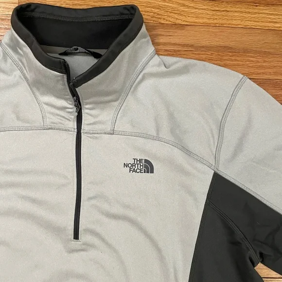 NORTH FACE Light Gray Pullover - Picture 4 of 13